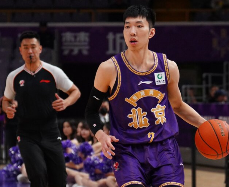 IM电竞官网-为培养他张庆鹏废掉张帆！绝杀拯救球队，球迷：为什么需要绝杀？